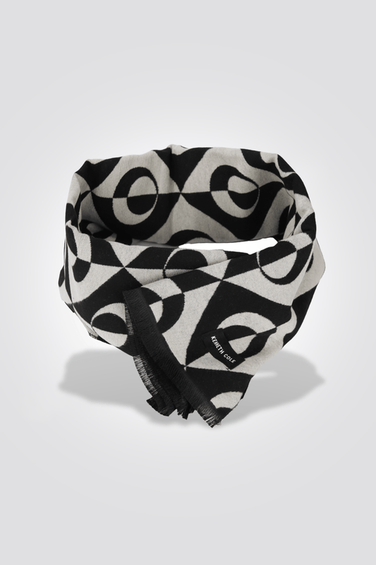 KENNETH COLE - צעיף מעוצב לנשים בצבע שחור ולבן - MASHBIR//365