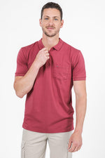 SCORCHER - טישירט פולו עם כיס בחזה בצבע ורוד - MASHBIR//365