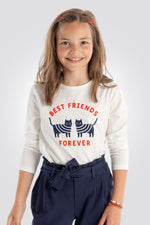 OKAIDI - טישירט ילדות שרוול ארוך הדפס חתולים כחולים על רקע לבן - MASHBIR//365