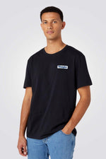 WRANGLER - טישירט עם לוגו בצבע שחור - MASHBIR//365