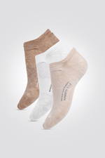 KENNETH COLE - מארז גרבי סניקרס חלקות לנשים בצבע בז' ולבן - MASHBIR//365