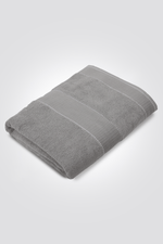 KENNETH COLE - מגבת פרימיום ענקית בצבע אפור בהיר - MASHBIR//365