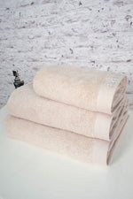 REPLAY - מגבת גוף בז' - MASHBIR//365