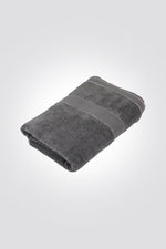 KENNETH COLE - מגבת גוף פרימיום בצבע אפור כהה - MASHBIR//365