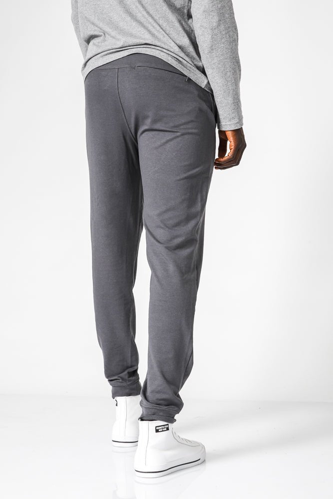 DELTA - מכנסי ג’וגר ארוכים דקים עם כיסים אפור כהה - MASHBIR//365