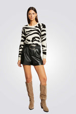 MORGAN - מכנסי נשים קצרים דמוי עור - MASHBIR//365