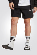 ADIDAS - מכנסיים קצרים ESSENTIALS בצבע שחור - MASHBIR//365