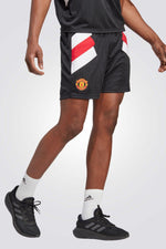 ADIDAS - מכנסיים קצרים MANCHESTER UNITED לגבר בצבע שחור - MASHBIR//365