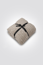 KENNETH COLE - שמיכת פליז פסים יחיד 150/200 ס"מ בצבע אבן - MASHBIR//365