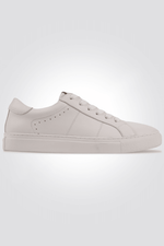 KENNETH COLE - סניקרס לנשים בצבע לבן - MASHBIR//365