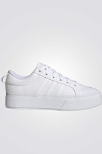 ADIDAS - סניקרס לנשים BRAVADA 2.0 PLATFORM בצבע לבן - MASHBIR//365