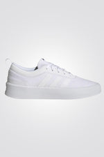ADIDAS - סניקרס לנשים FUTUREVULC בצבע לבן - MASHBIR//365
