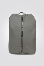 KENNETH COLE - תיק גב גירה מרובעת ירוק זית - MASHBIR//365