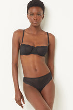 ETAM - תחתוני טנגה תחרה IDOLE בצבע שחור - MASHBIR//365