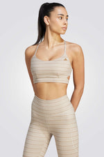 ADIDAS - טופ אימון לנשים YOGA STUDIO בצבע אפור - MASHBIR//365