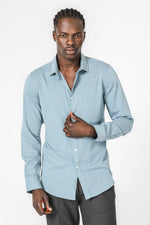 KENNETH COLE - חולצה מכופתרת במבוק לייקרה בצבע תכלת - MASHBIR//365