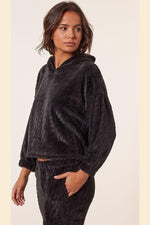 ETAM - חולצת פיג'מה פליז CLORIE שחור - MASHBIR//365