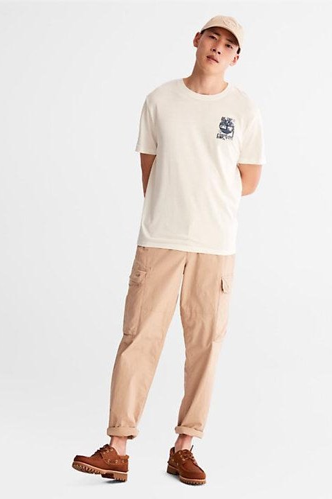 TIMBERLAND - חולצת טריקו טכנולוגית REFIBRA™ לגברים בלבן - MASHBIR//365