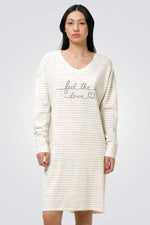 TRIUMPH - כותונת לילה עם הדפס בצבע לבן - MASHBIR//365