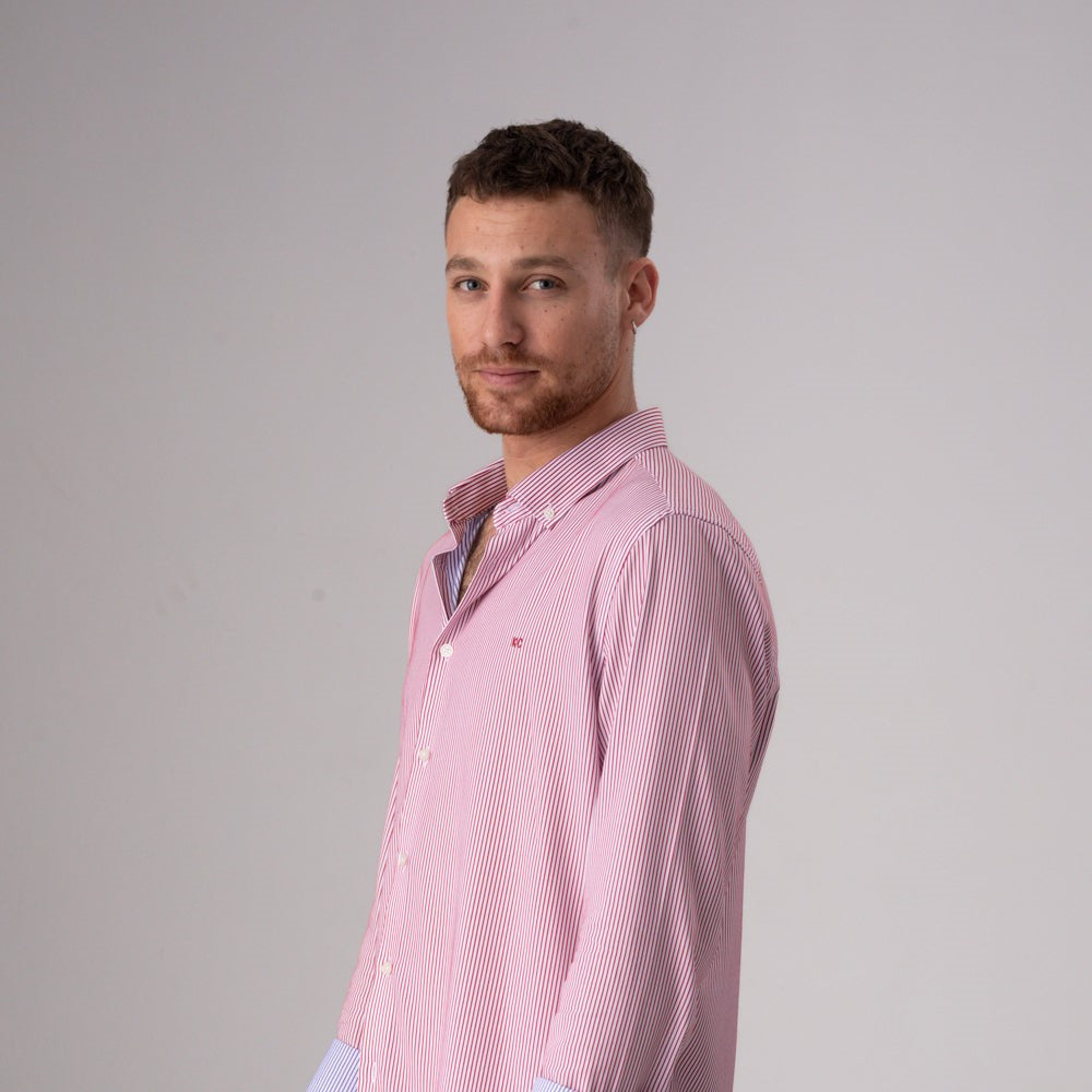 חולצות מכופתרות מומלצות לגברים - המותגים השווים של 2025