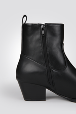 מגפוני עקב דמוי עור Baileyy בצבע שחור