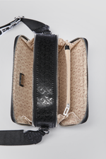 תיק צד קטן דמוי עור לנשים AMANZA בצבע שחור