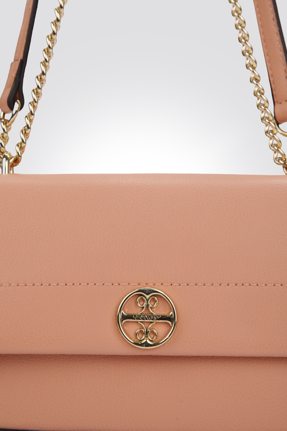 תיק צד קטן לנשים בצבע אפרסק