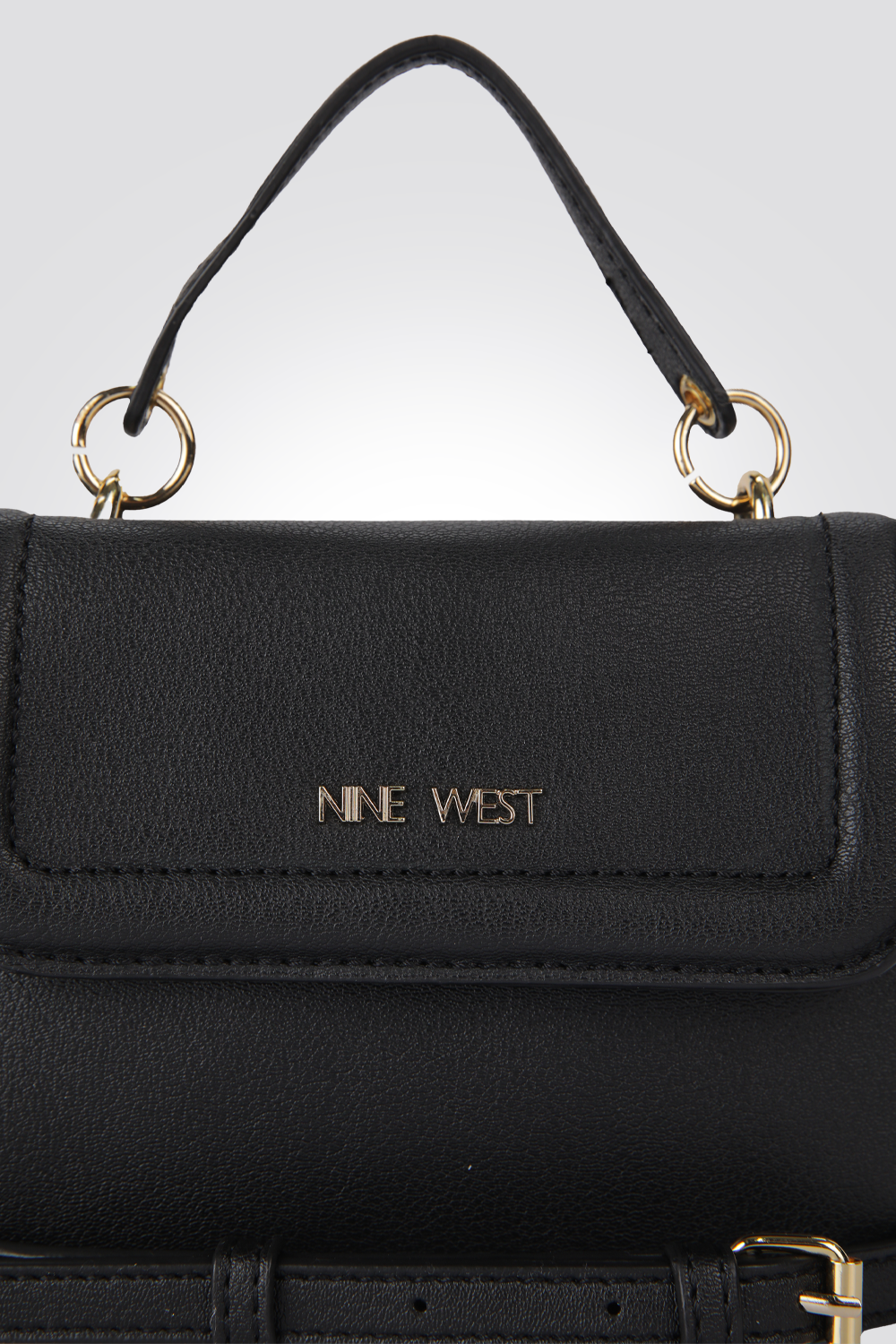 תיק צד בצבע שחור