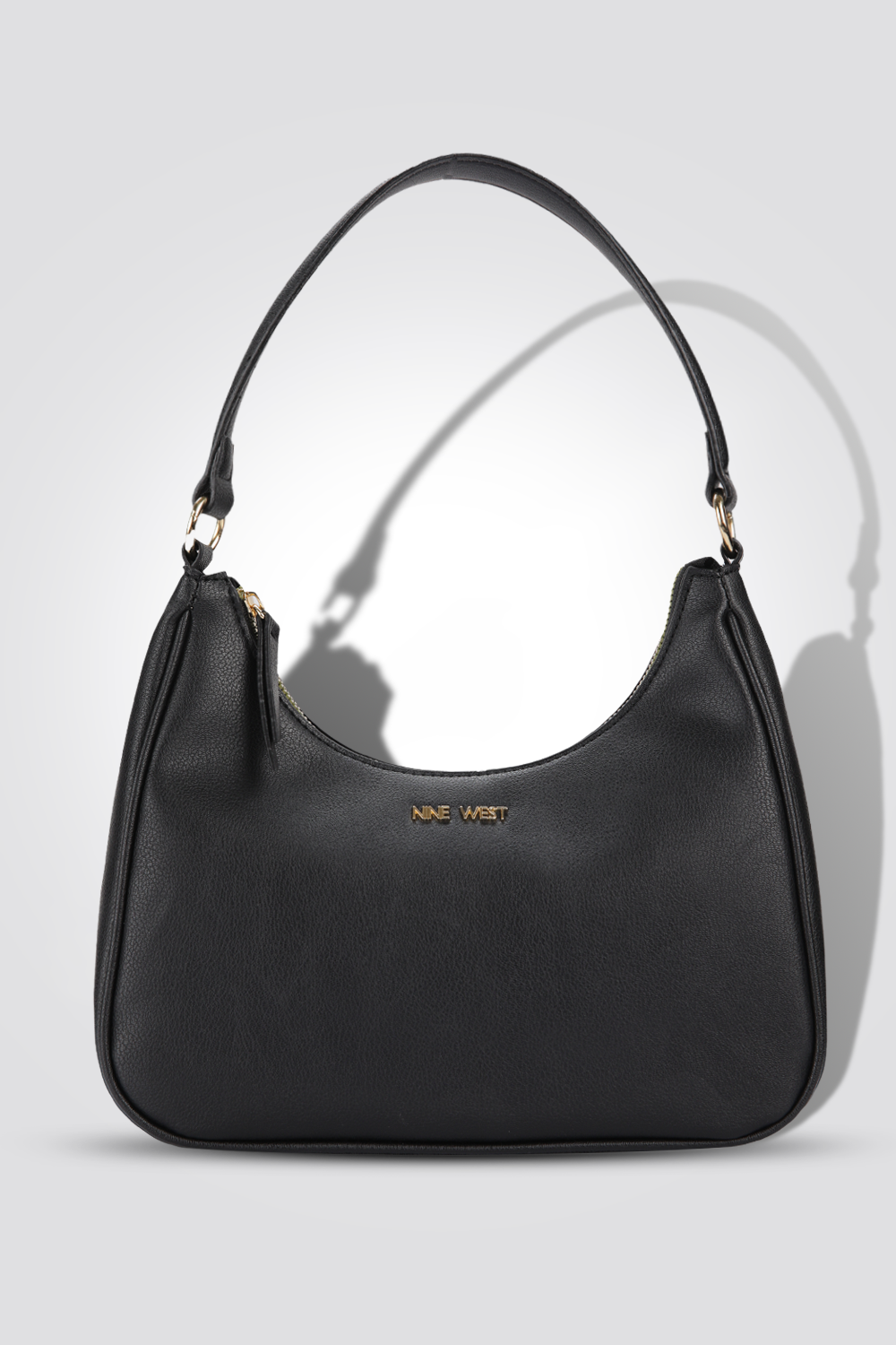 תיק יד בצבע שחור