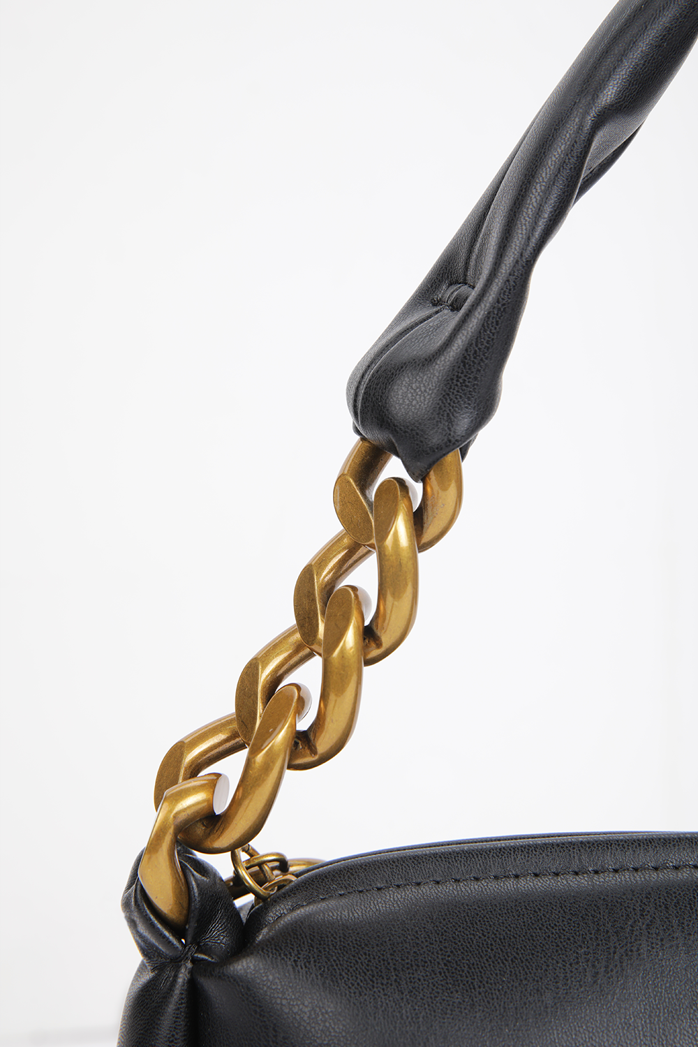 תיק אופנה מיני בצבע שחור