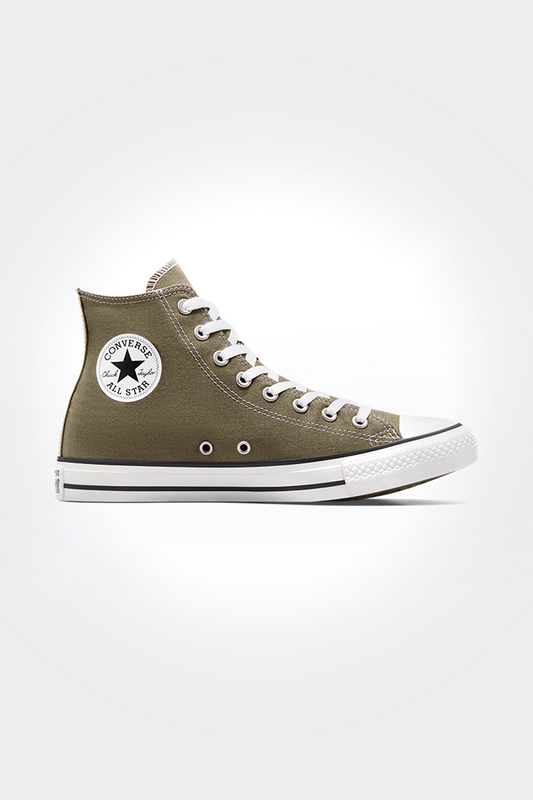 סניקרס מבית המותג CONVERSE, בעלות סולייה חיצונית מגומי ומדרס פנימי שמספק תמיכה מקסימלית לשמירה על נוחות מירבית לאורך כל היום. 