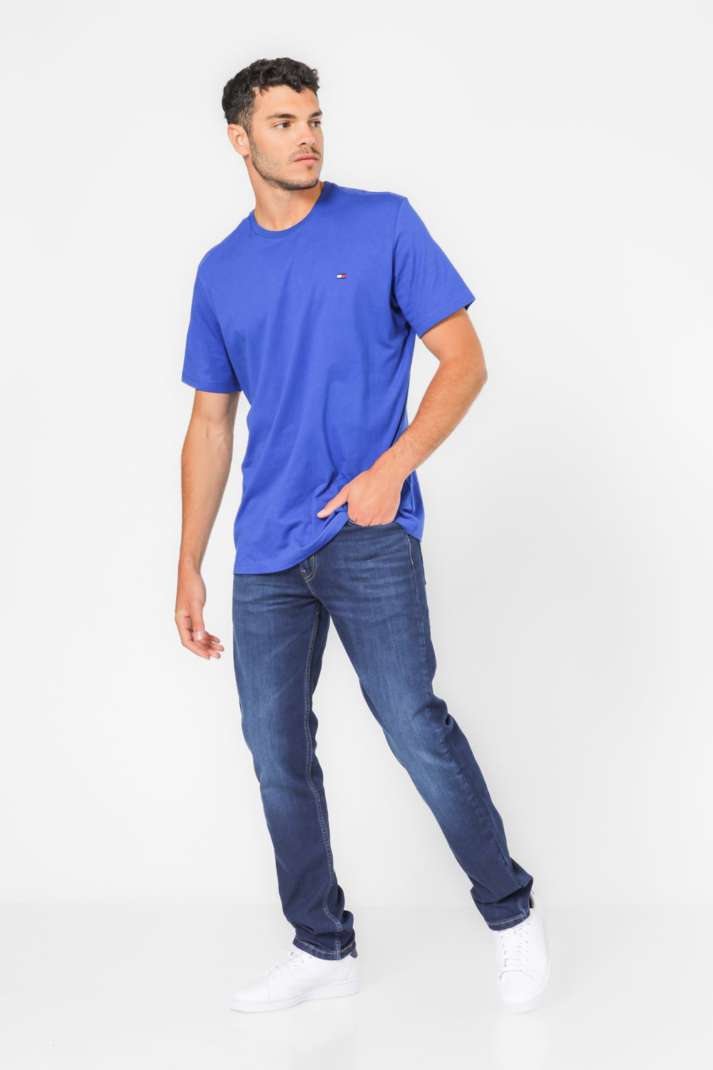 טישרט טומי בצבע כחול