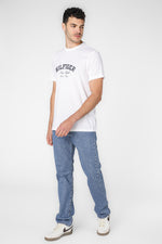 טישירט לגברים בצבע לבן עם הדפס