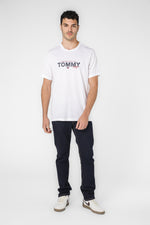 טישירט לגברים עם הדפס 