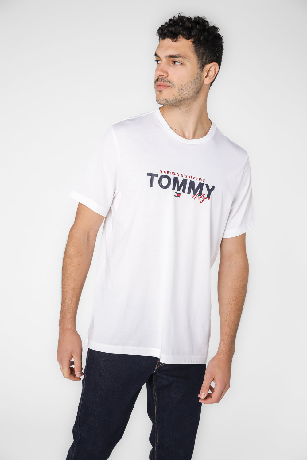 טישירט לגברים עם הדפס 