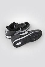 נעלי ספורט Nike Venture Runner לגברים 