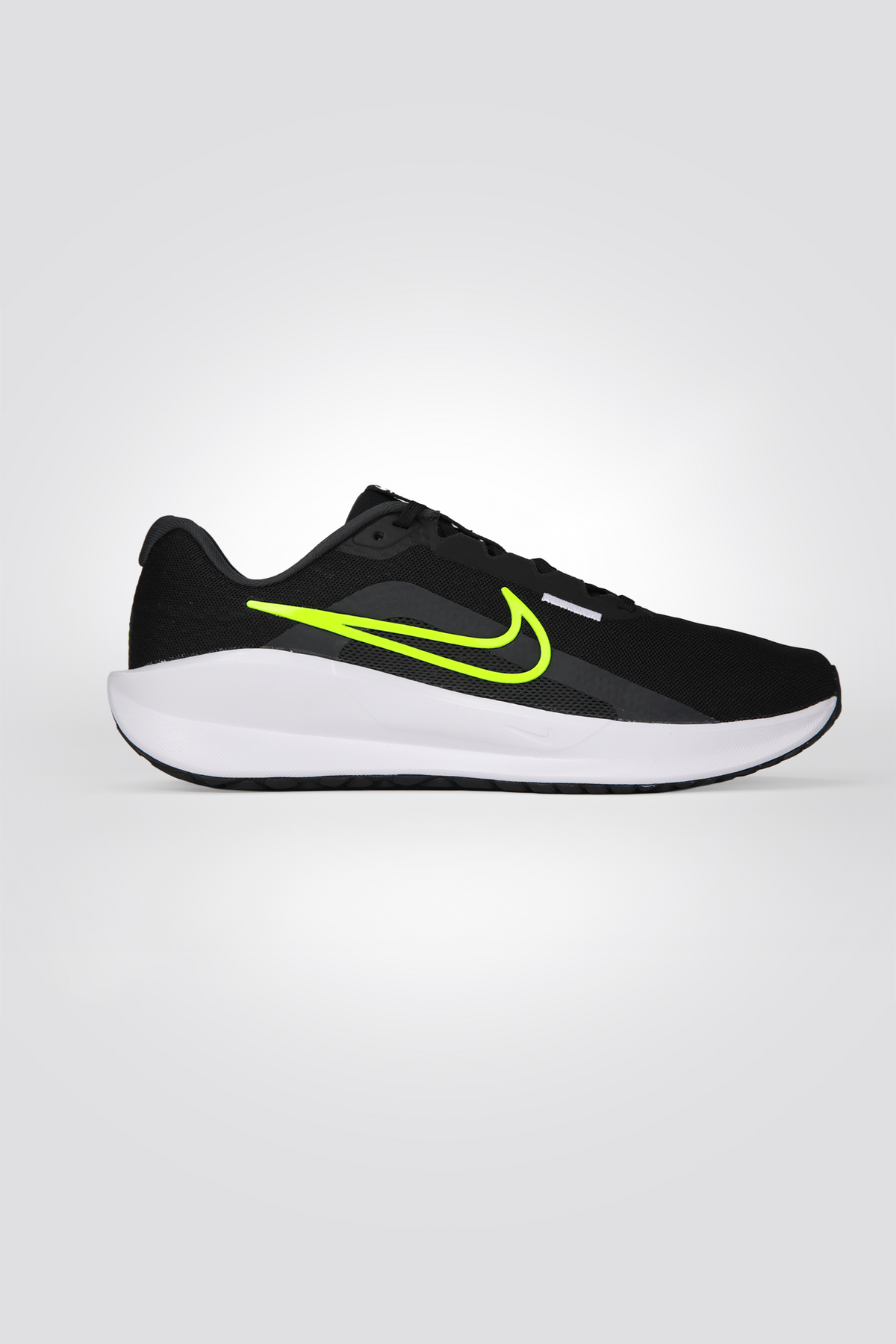 נעלי ספורט Nike Downshifter 13 לגברים 