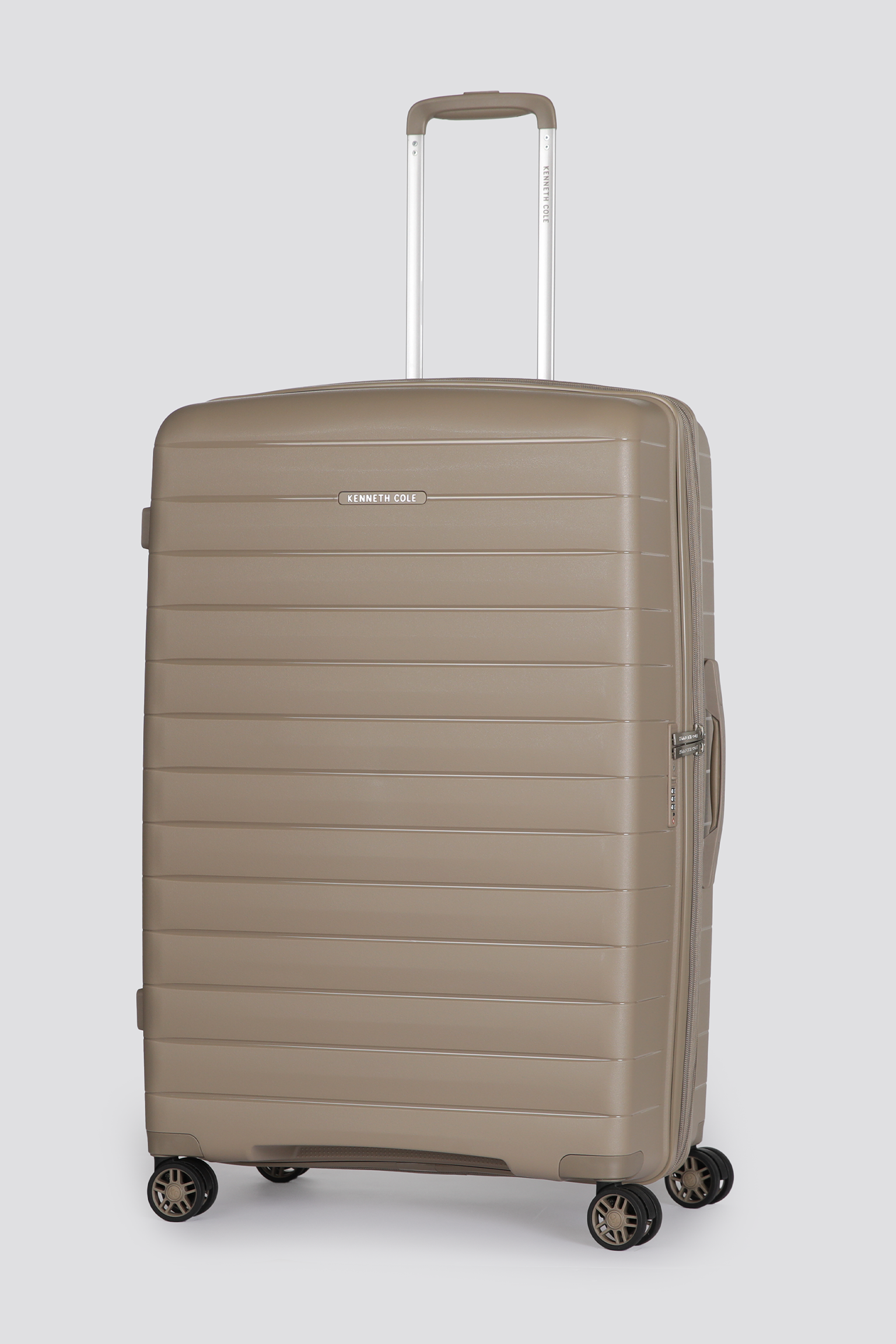 מזוודה קשיחה גדולה 29" מדגם INFLUENCE  בצבע בז'