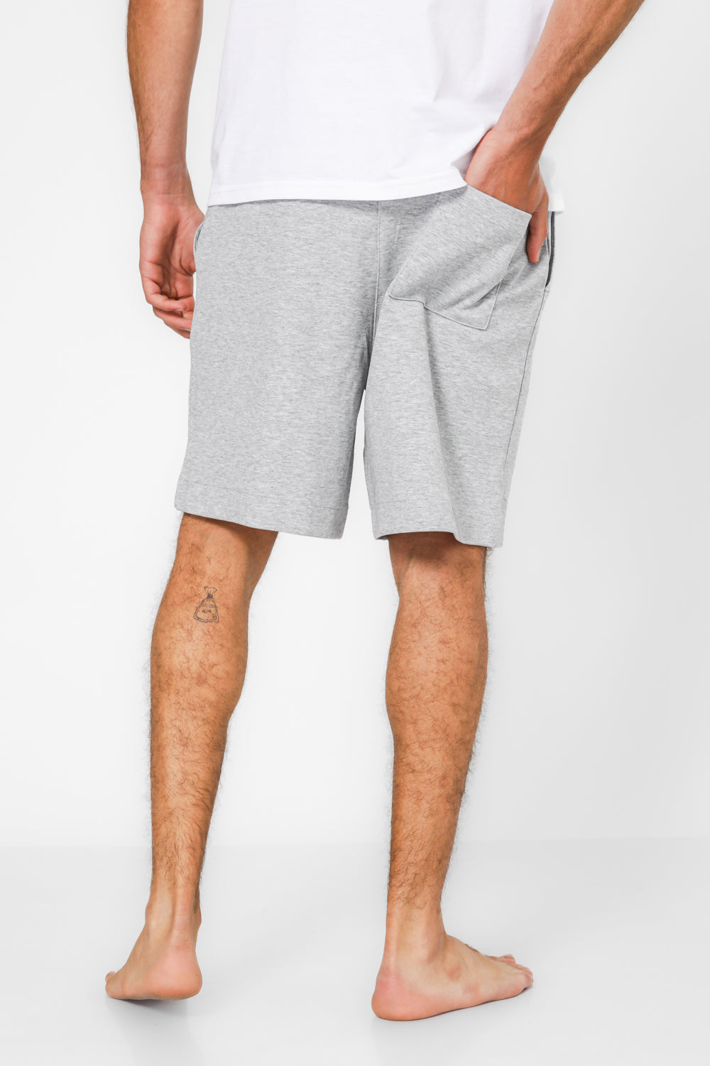 מכנסים קצרים מבד סקובה