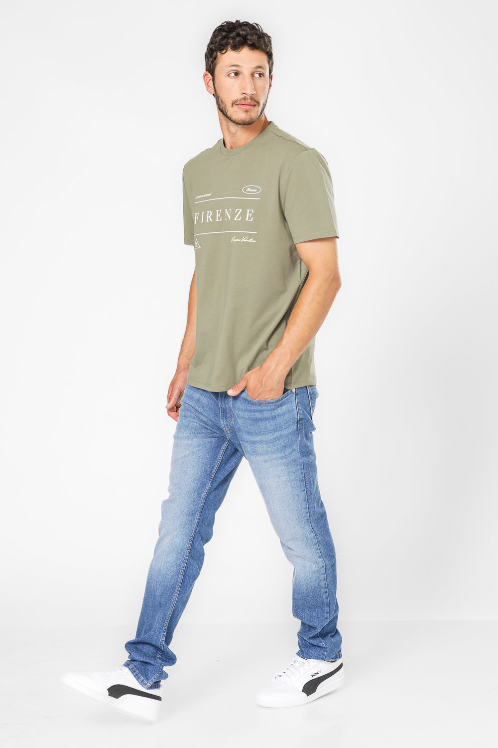 טישירט בצבע ירוק לגברים