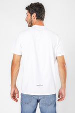 טישירט בצבע לבן לגברים