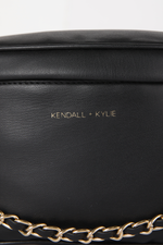 תיק צד לנשים בצבע שחור