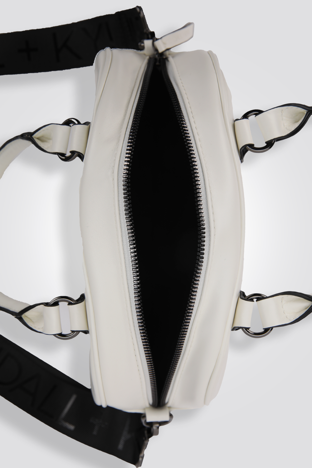 תיק יד BOWLER BAG