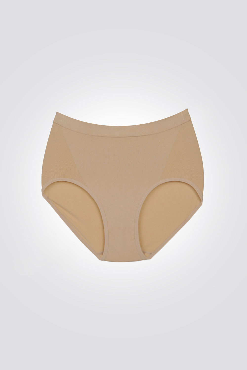 תחתונים מחטבים בגזרה גבוהה