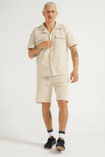מכנסי ברמודה חלקים לגברים | קנת קול