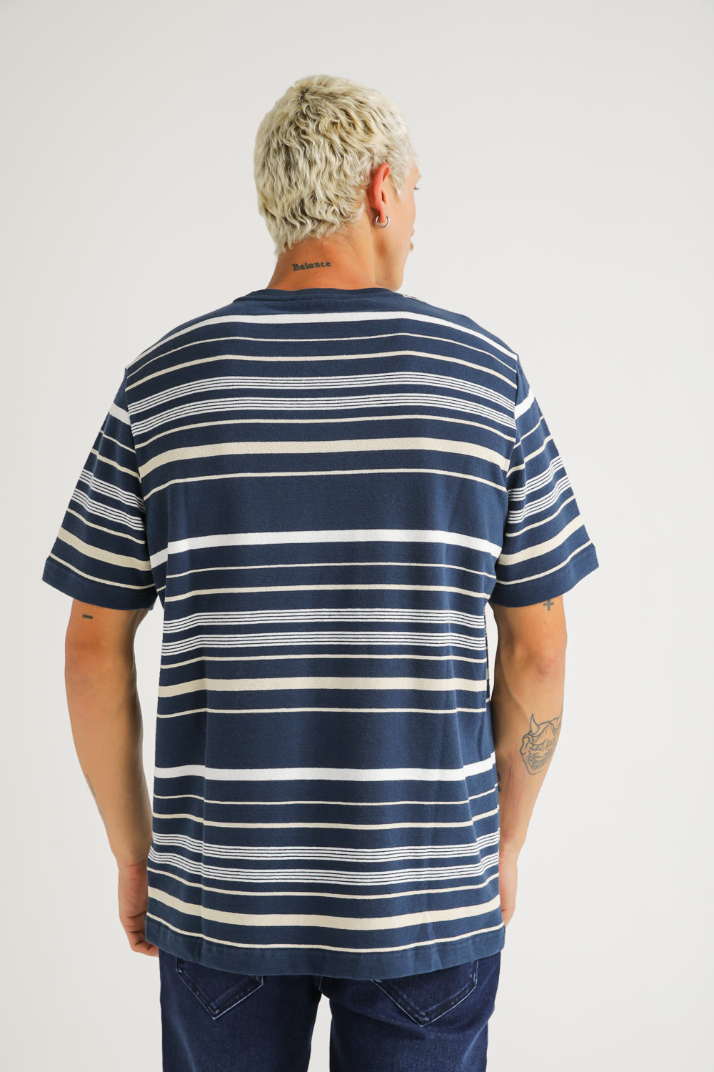 חולצת טישירט עם הדפס פסים | קנת קול