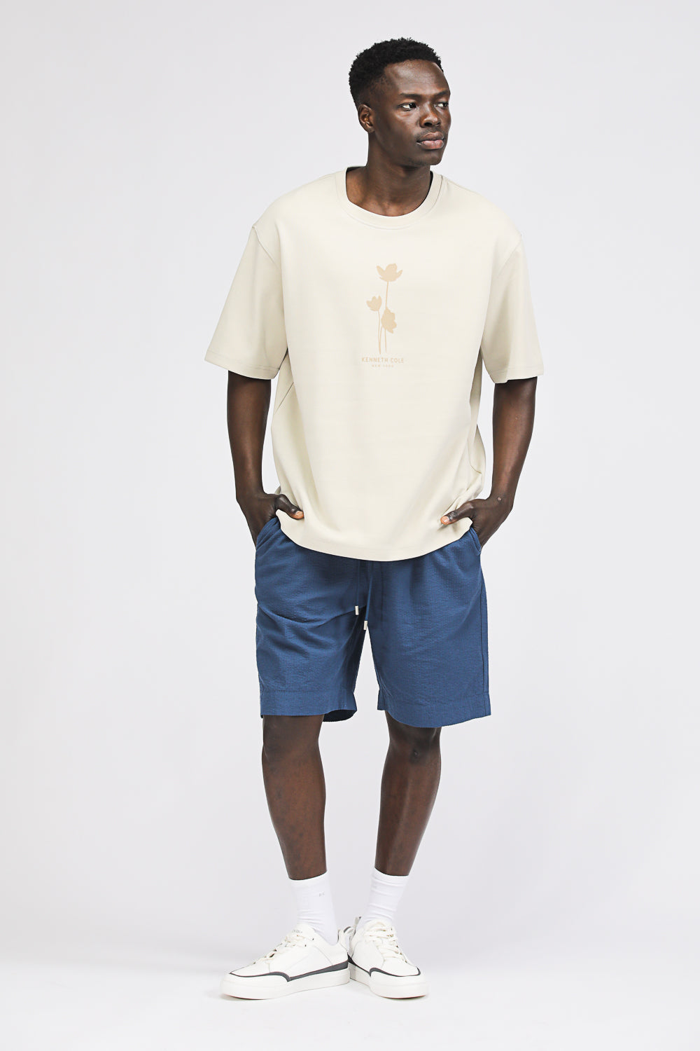 טישירט בגזרת אוברסייז עם הדפס פרח | קנת קול