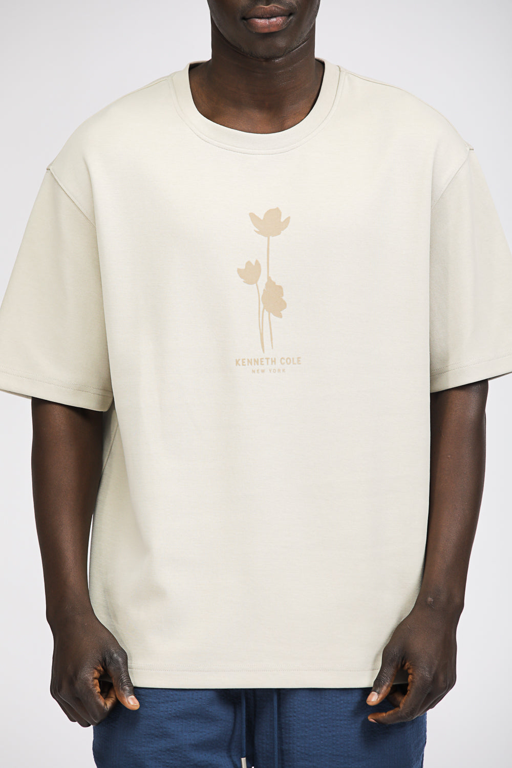 טישירט בגזרת אוברסייז עם הדפס פרח | קנת קול