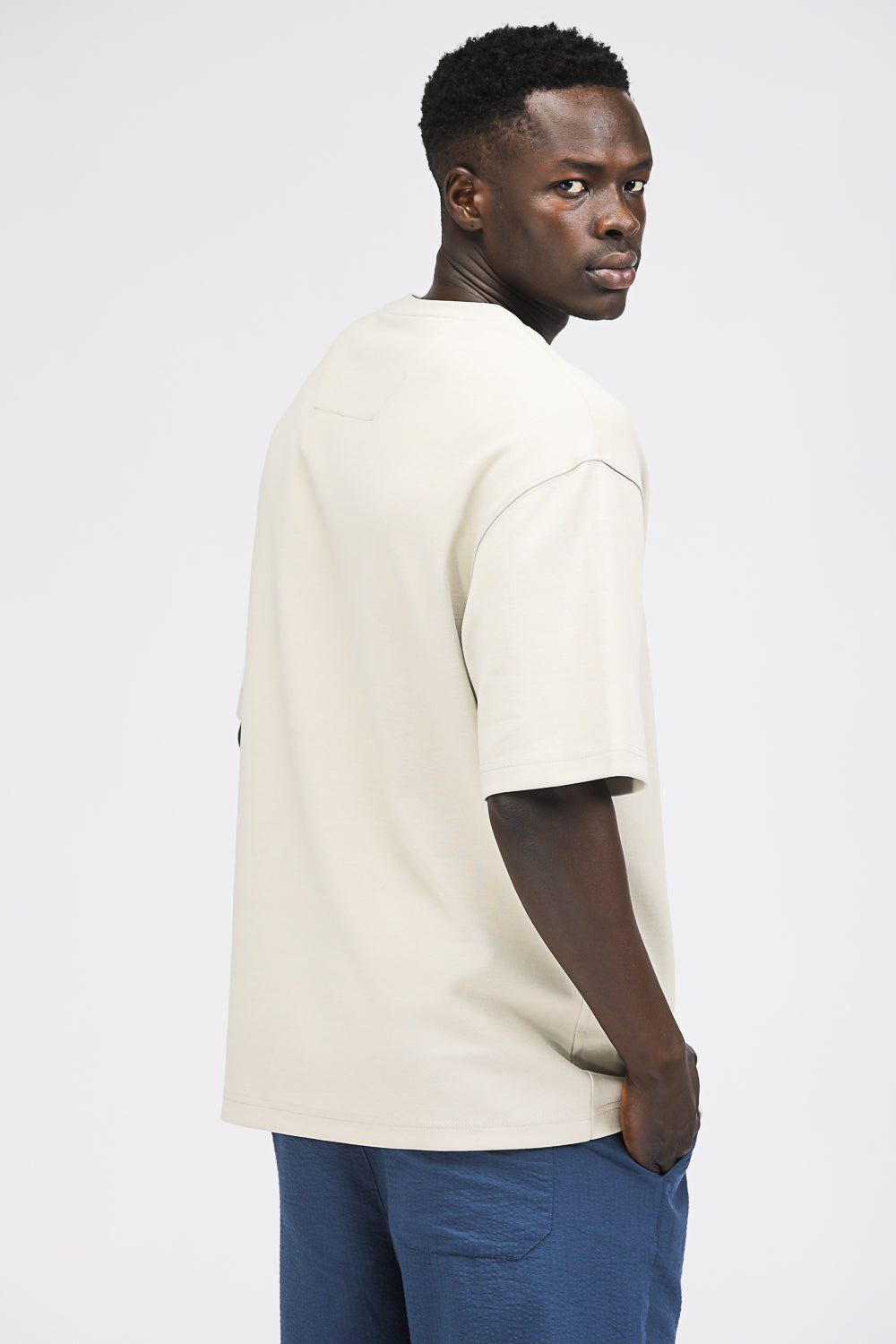 טישירט בגזרת אוברסייז עם הדפס פרח | קנת קול