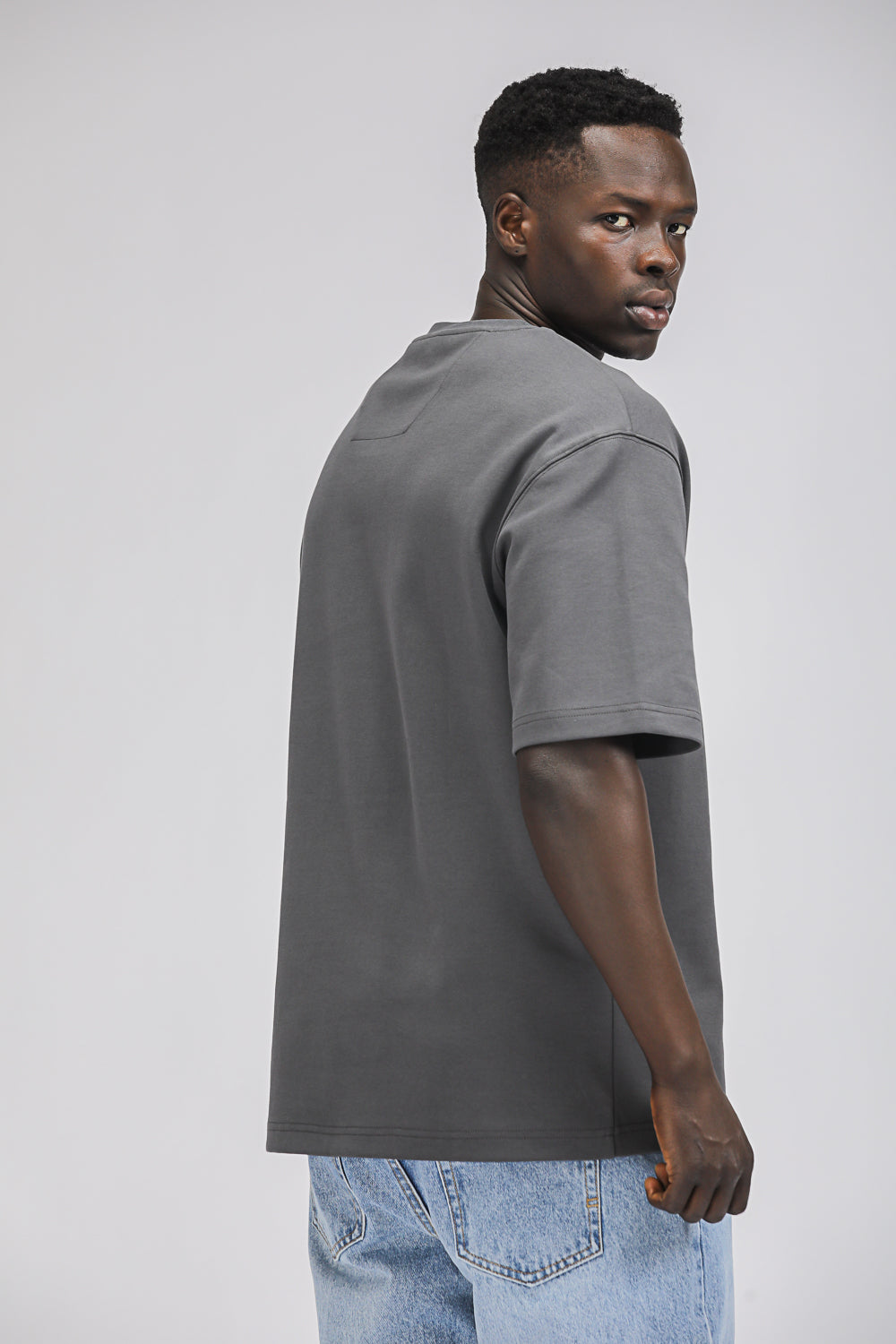 טישירט בגזרת אוברסייז עם הדפס פרח | קנת קול